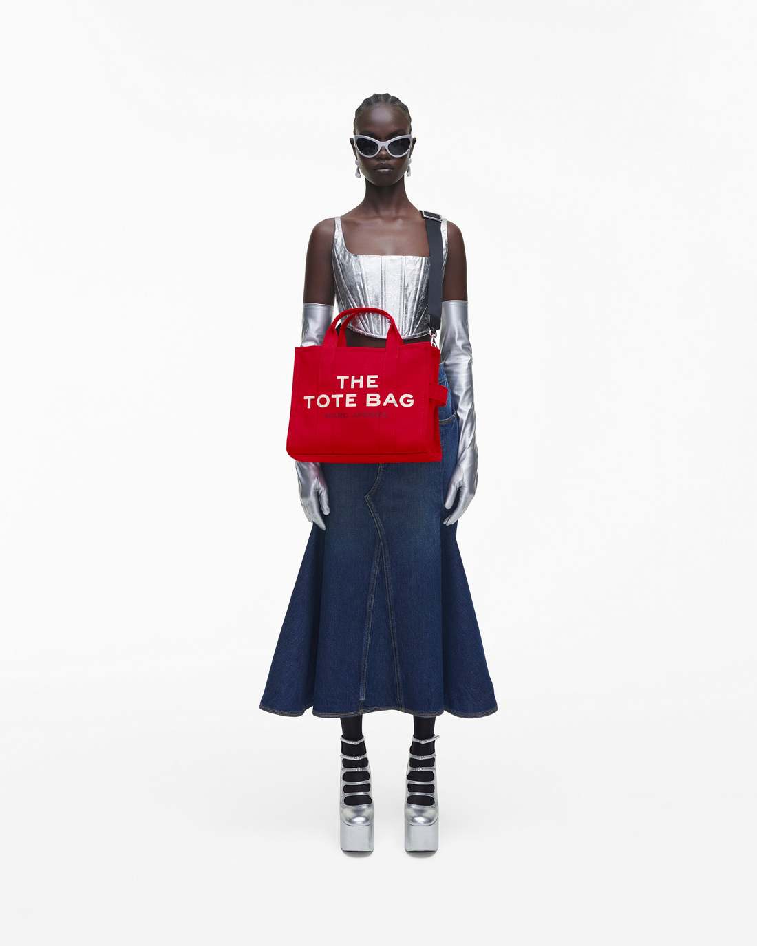 Marc Jacobs Signature | The Canvas Medium Tote Bag True Red