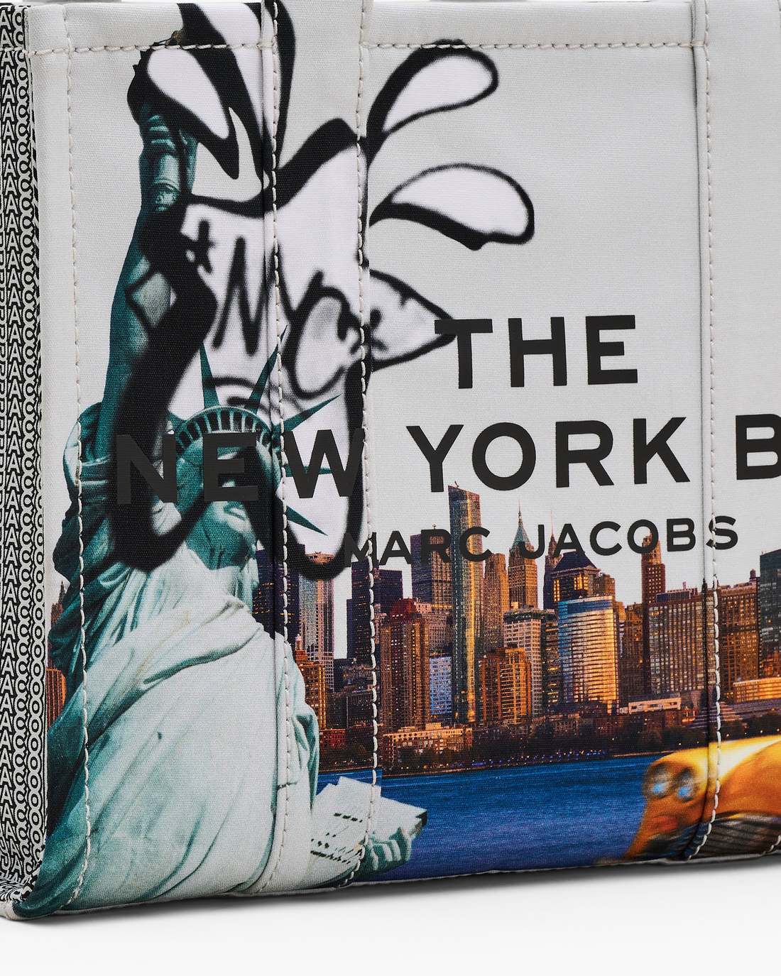 Marc Jacobs Essential | The City Tote Bag New York City