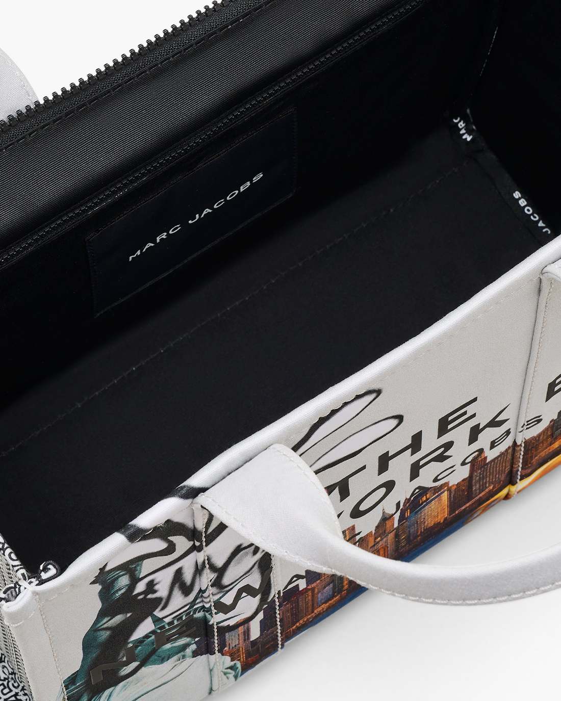 Marc Jacobs Essential | The City Tote Bag New York City
