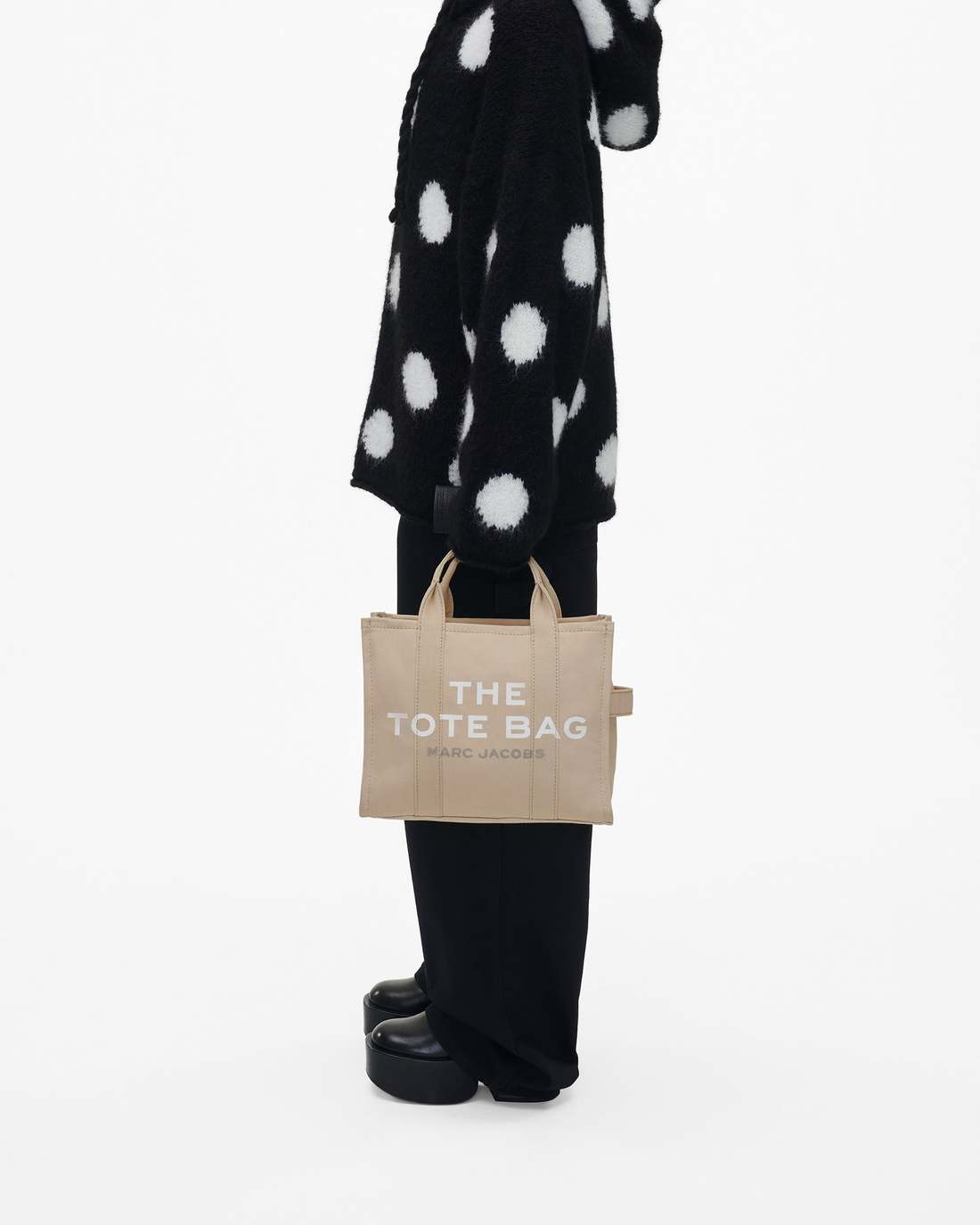 Marc Jacobs Top Pick | The Canvas Medium Tote Bag Beige