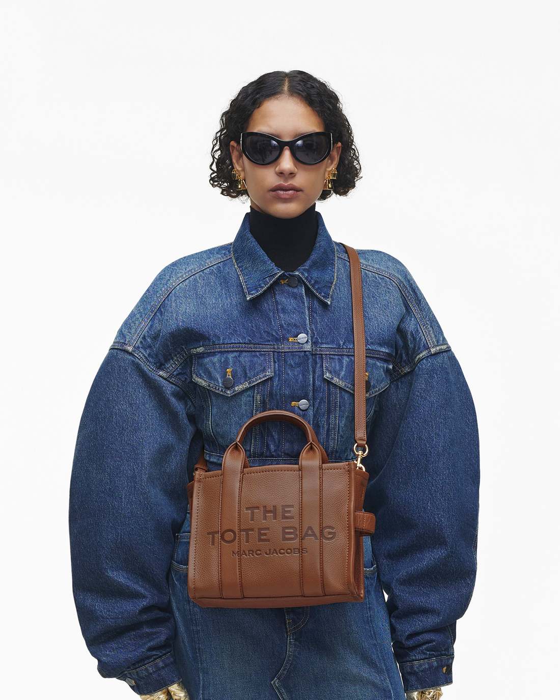 Marc Jacobs Customer Favorite | The Leather Small Tote Bag Argan Oil