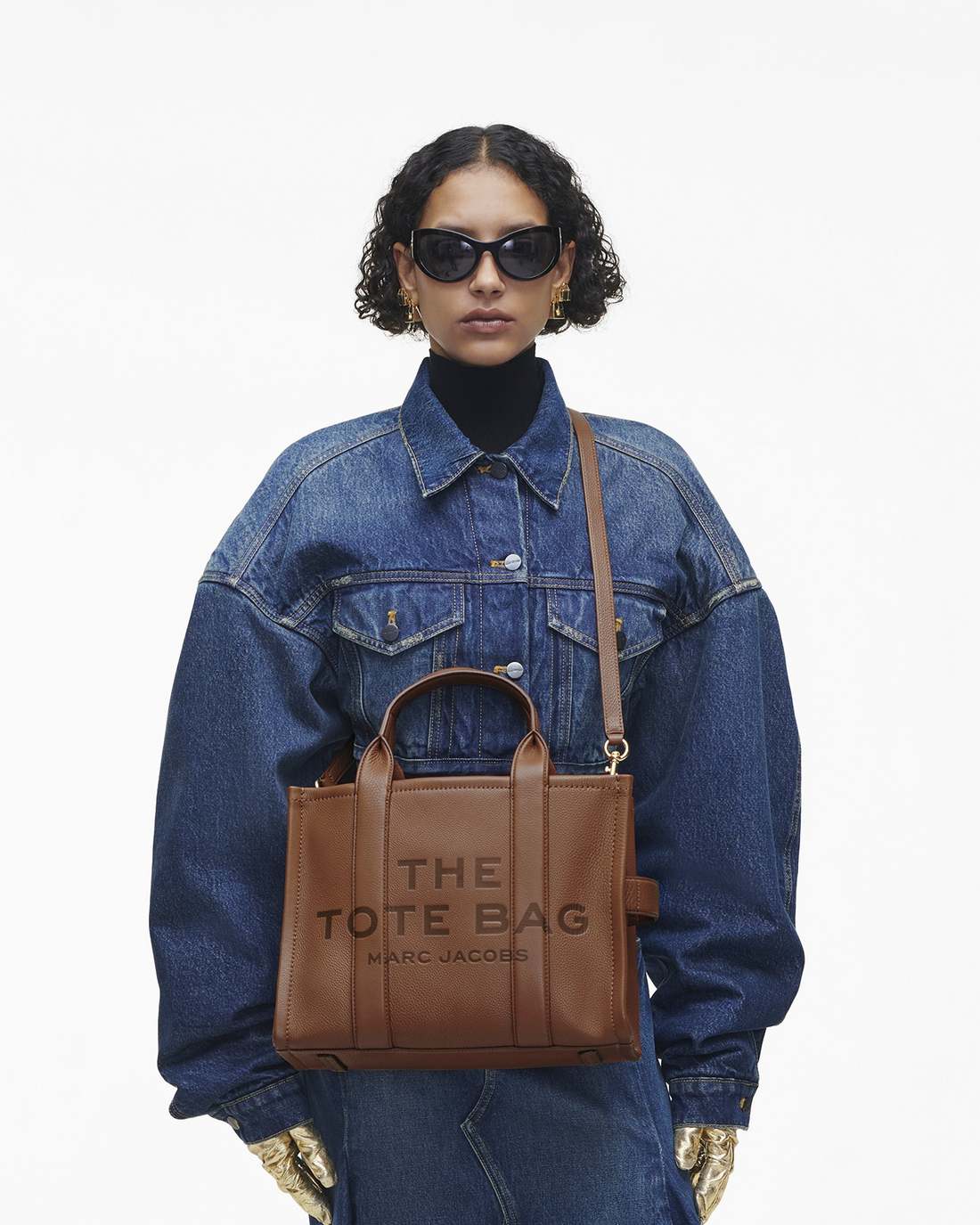 Marc Jacobs Exclusive | The Leather Medium Tote Bag Argan Oil