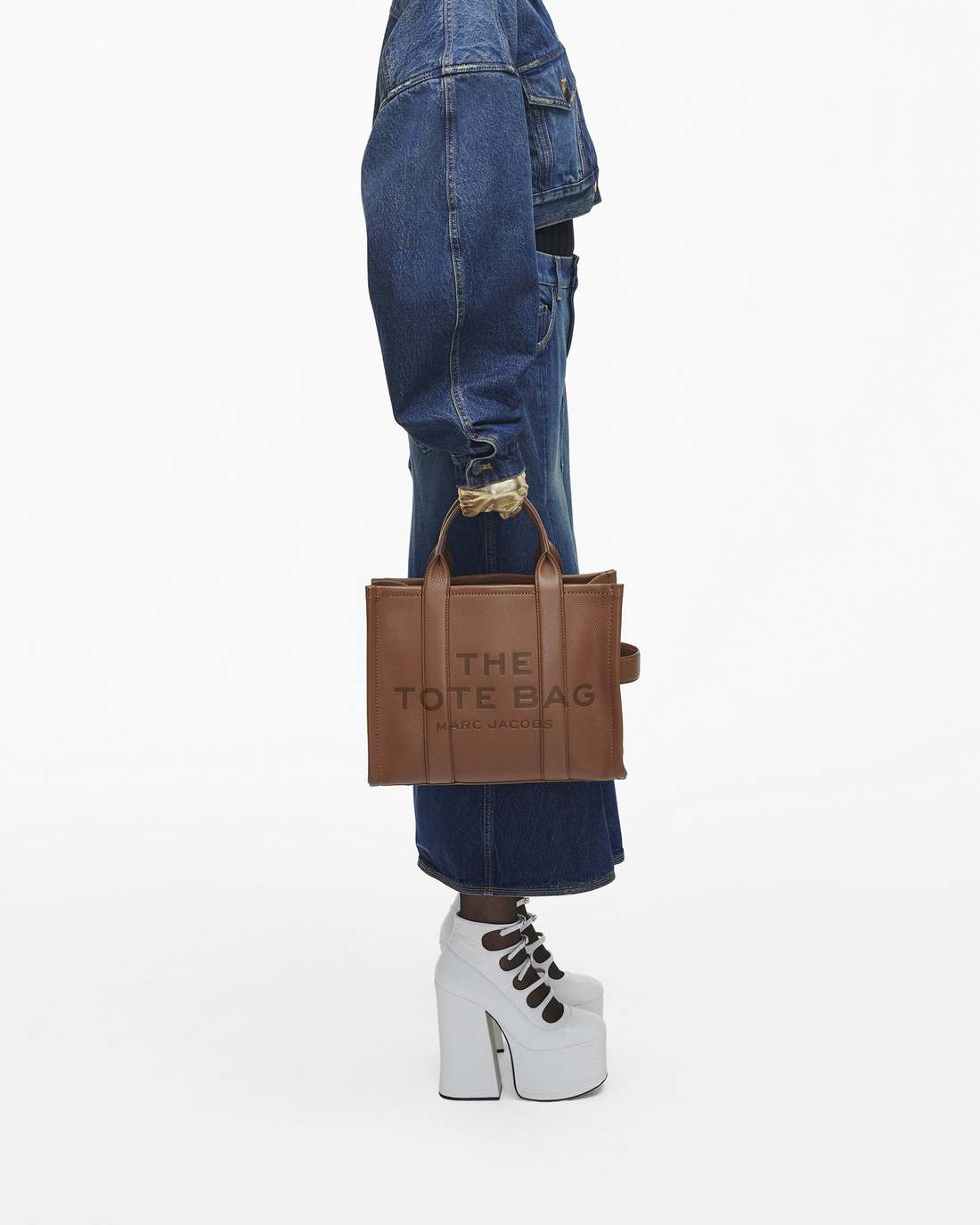 Marc Jacobs Exclusive | The Leather Medium Tote Bag Argan Oil