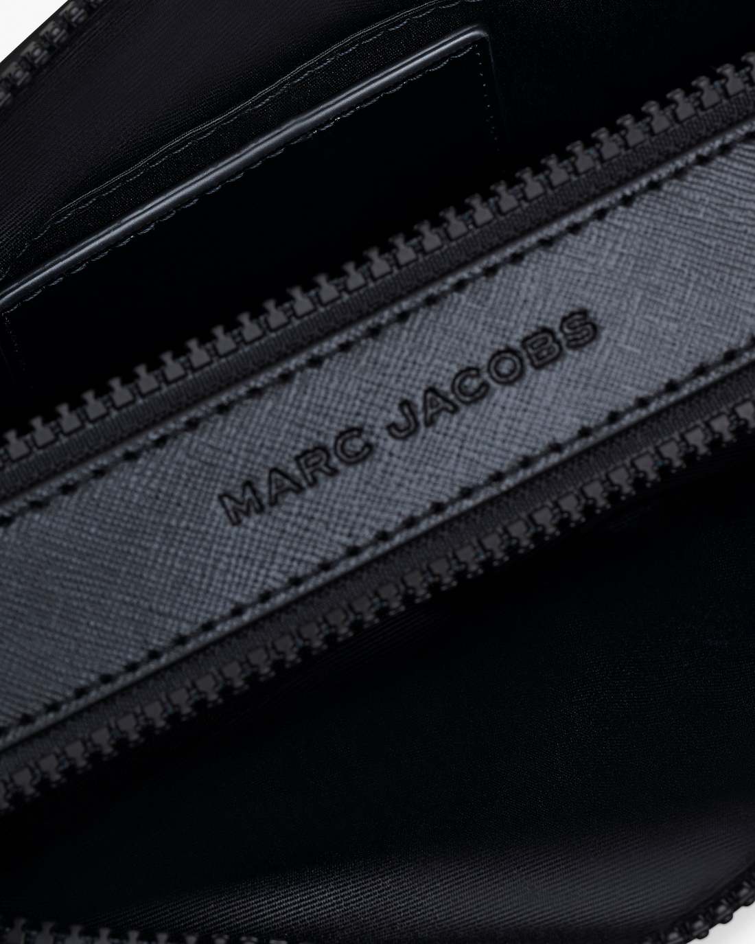 Marc Jacobs New | The Snapshot DTM Black