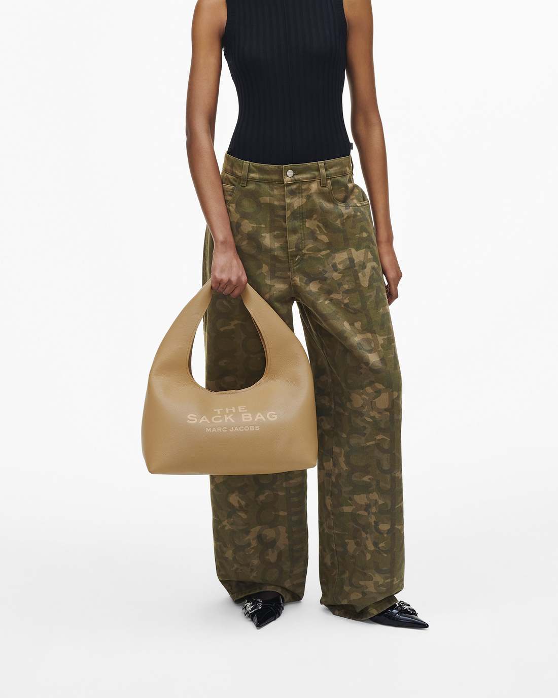 Marc Jacobs Essential | The Sack Bag Camel
