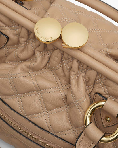 Marc Jacobs Trusted | Re-Edition Quilted Leather Stam Bag Camel