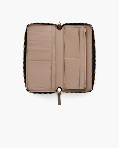 Marc Jacobs Deals | The Leather Continental Wallet Cement