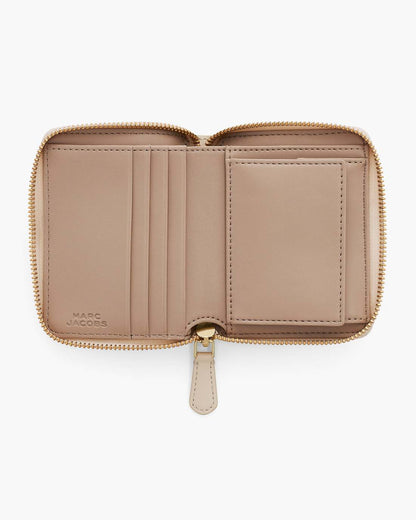 Marc Jacobs Featured | The Everyday Slim Compact Wallet Cloud White