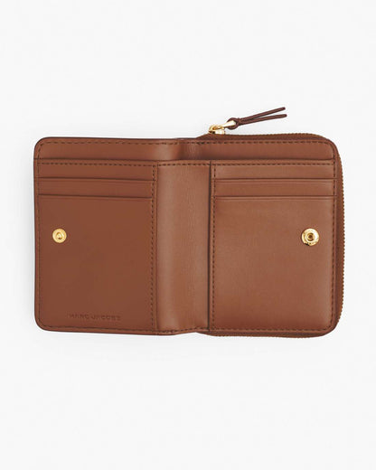 Marc Jacobs Recommended | The Leather Mini Compact Wallet Argan Oil
