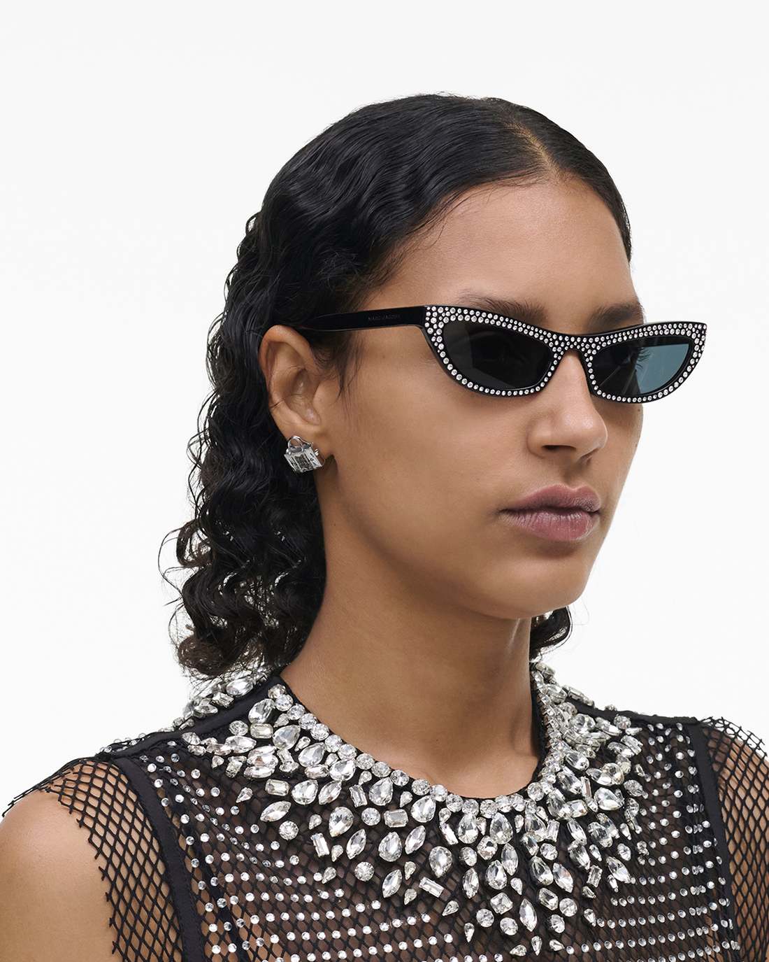 Marc Jacobs Recommended | The Cat Eye Sunglasses Black