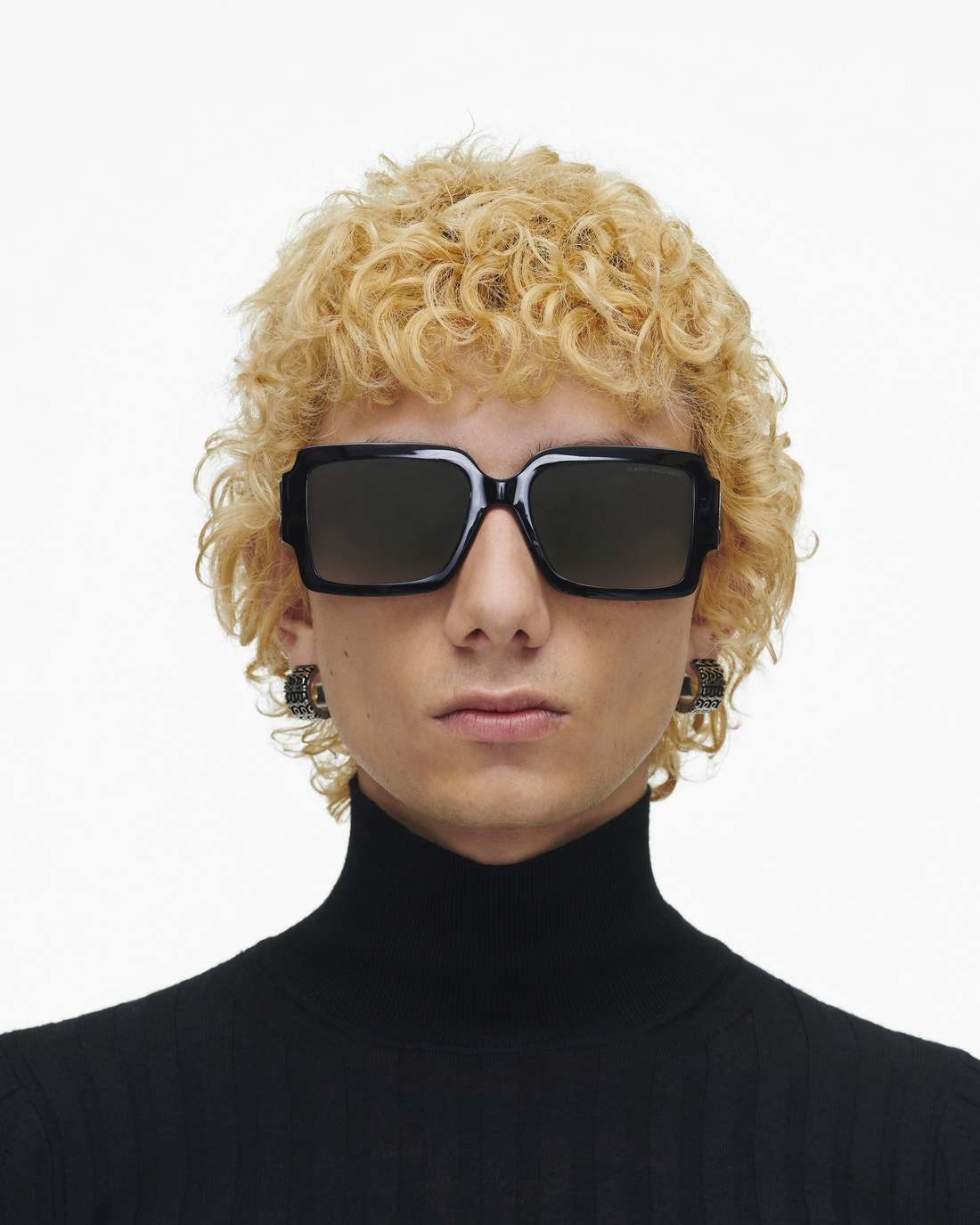 Marc Jacobs Signature | The Bold Logo Square Sunglasses Black/White